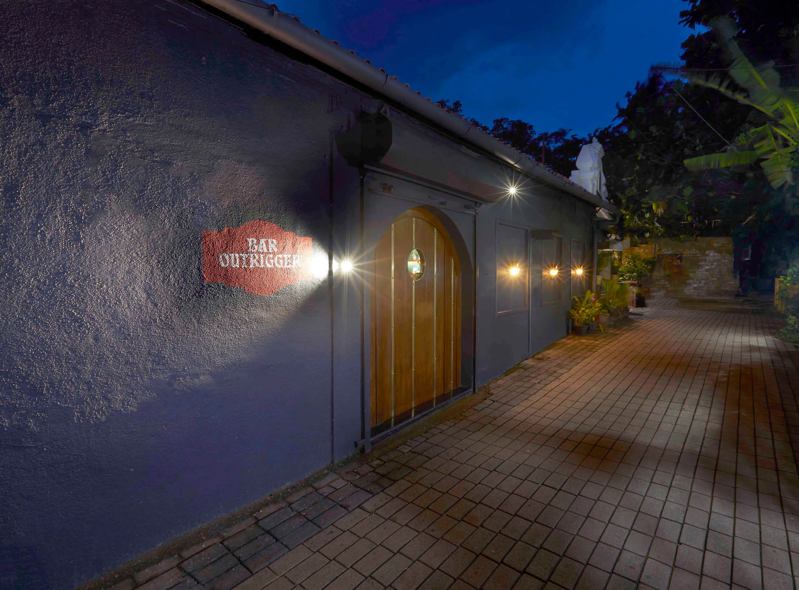 Bar Outrigger Alleyway Entrance