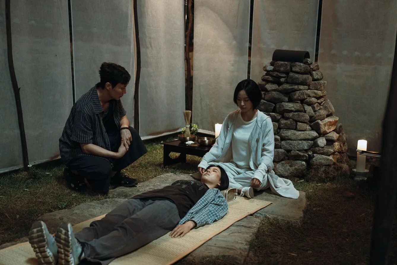 MV5BMjFmNTUzY2UtNzBhYi00YzA2LTlkOTItNGJkMjBmMzY1MzQzXkEyXkFqcGc