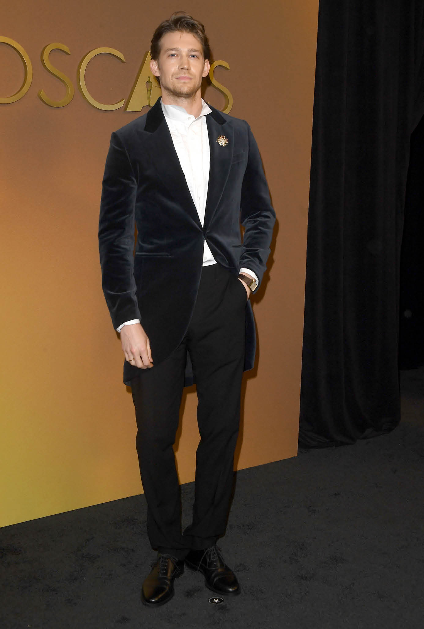 Joe Alwyn arrives at the 16th Governors Awards at The Ray Dolby Ballroom on November 16, 2025 in Hollywood, California.