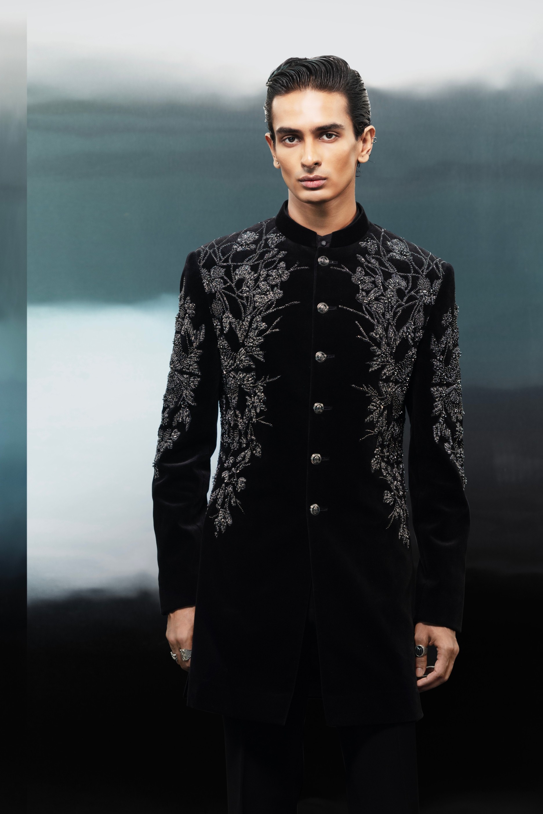 rohit khanna_rahul gandhi Bandhgala