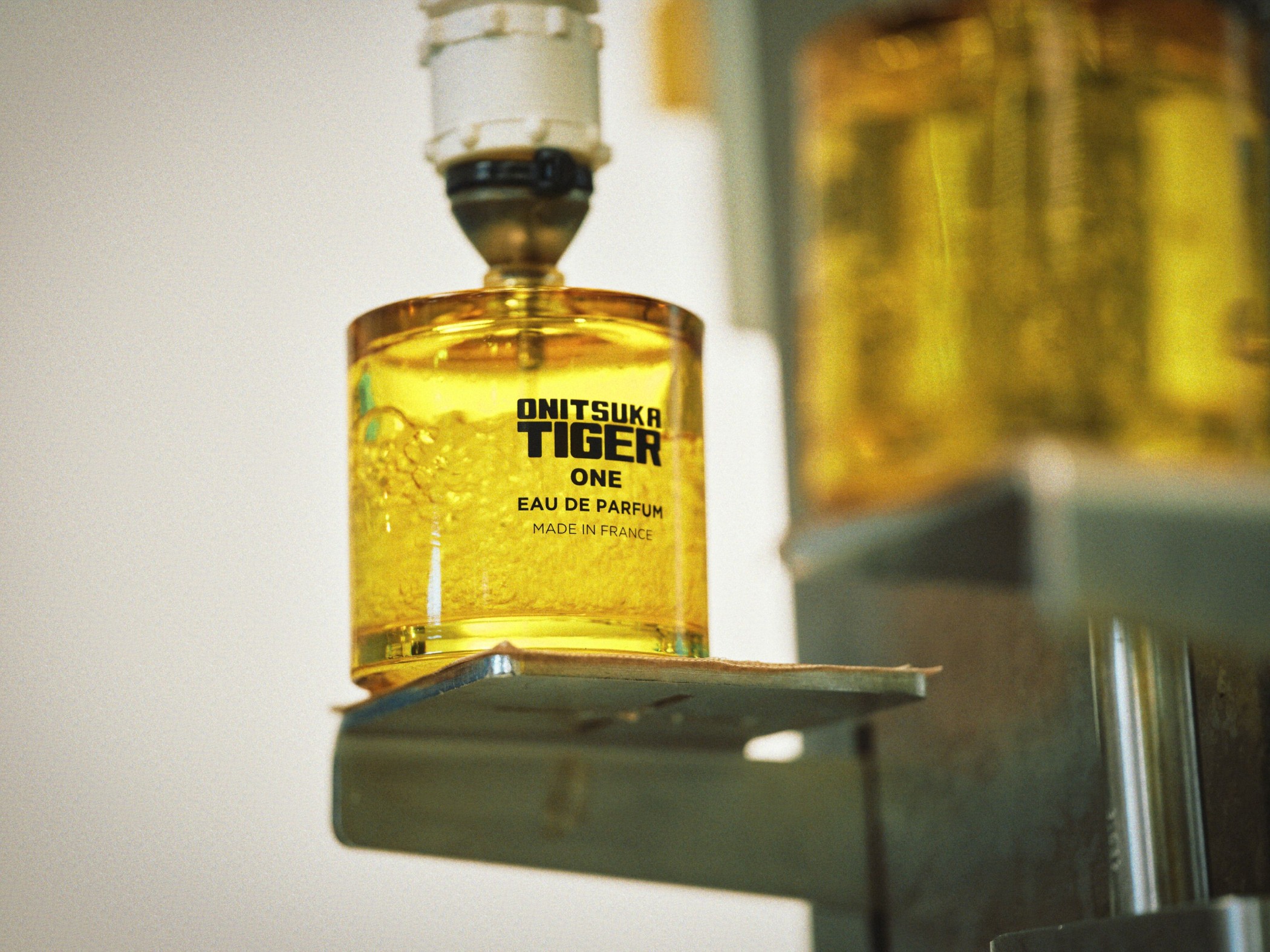 Onitsuka Tiger Perfume 2 (1)