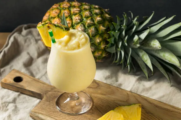 Non-alcoholic Piña Colada cocktails